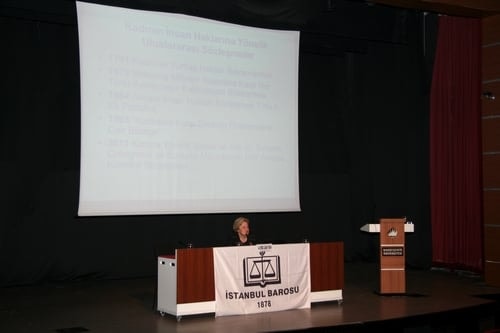 Kadın Hakları Ve Aile İçi Şiddet Konulu Sertifika Programı Devam Ediyor

 - 5