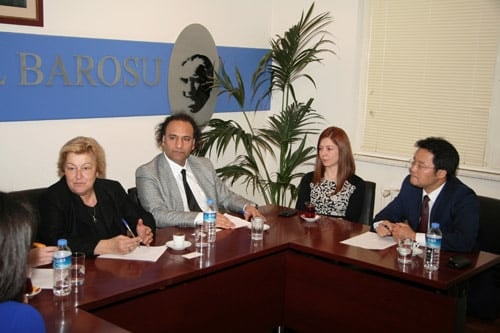 Güney Kore Seul Barosu İstanbul Barosunu Ziyaret Etti
 - 2