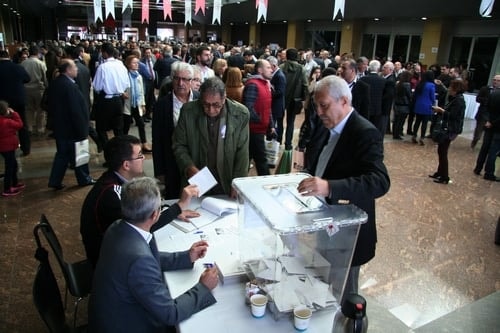 Ümit Kocasakal İstanbul Barosu Başkanlığına Yeniden Seçildi 

 - 205