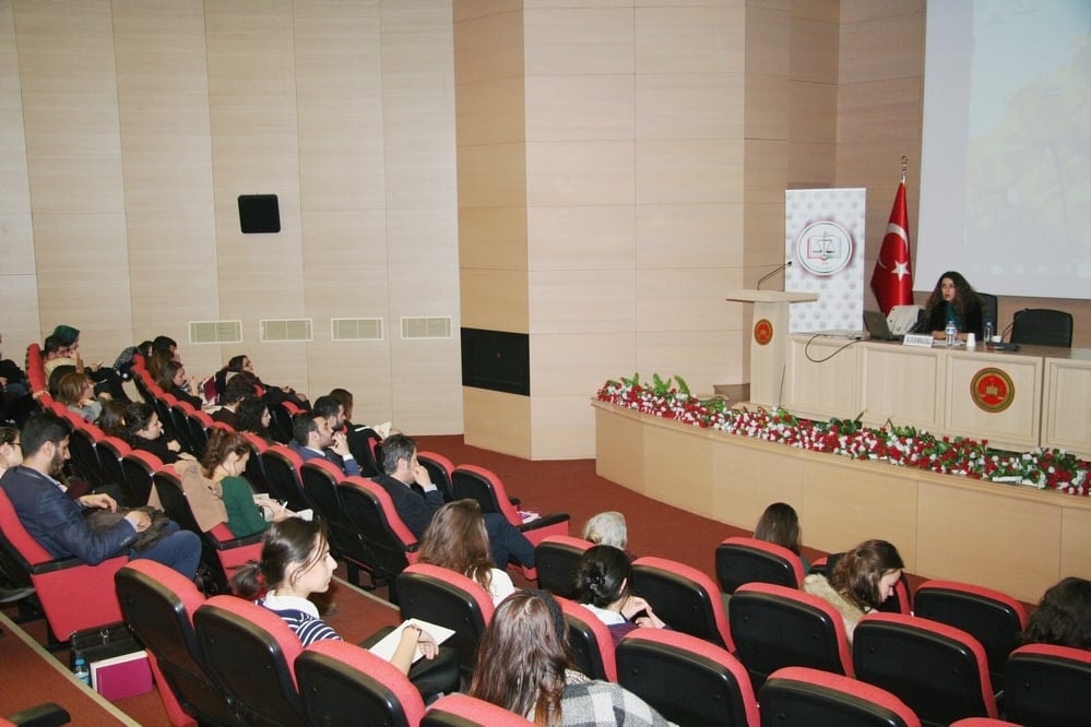 Kadın Hakları ve Aile İçi Şiddet Konulu Sertifika Programı Devam Ediyor - 61