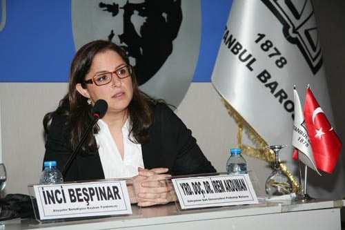 Kadına Şiddet Durmak Bilmiyor

 - 124