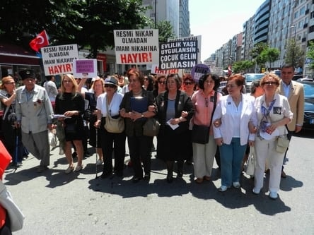 Devrim Yasamız Medeni Kanuna Sahip Çıkıyoruz Yürüyüşü - 24