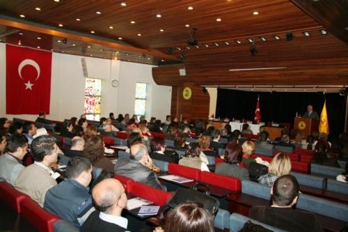 Kamu Ve Kurum Avukatlarının
Sorunları Ve Çözüm Önerileri
