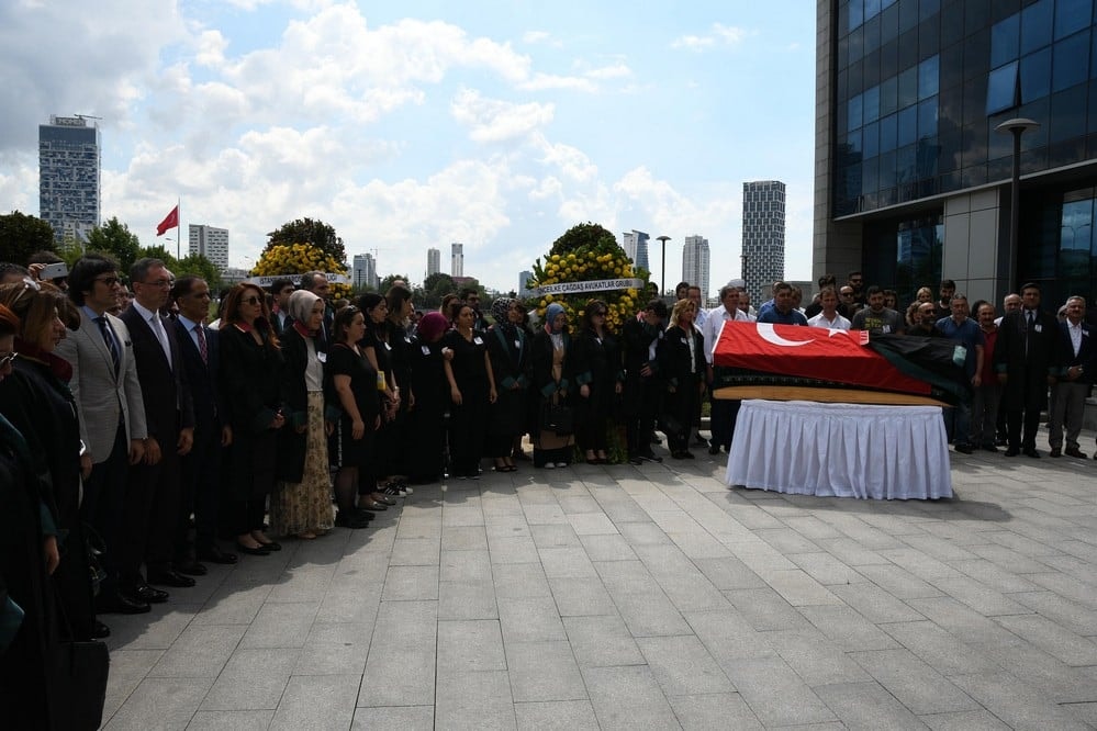 Avukat Hüseyin Yama'yı Son Yolculuğuna Uğurlandık - 15