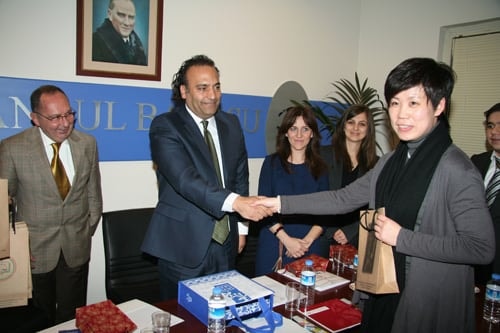 Çin Halk Cumhuriyeti  Shanghai Kentinden Hukukçular Baromuzu Ziyaret Ettiler
 - 8