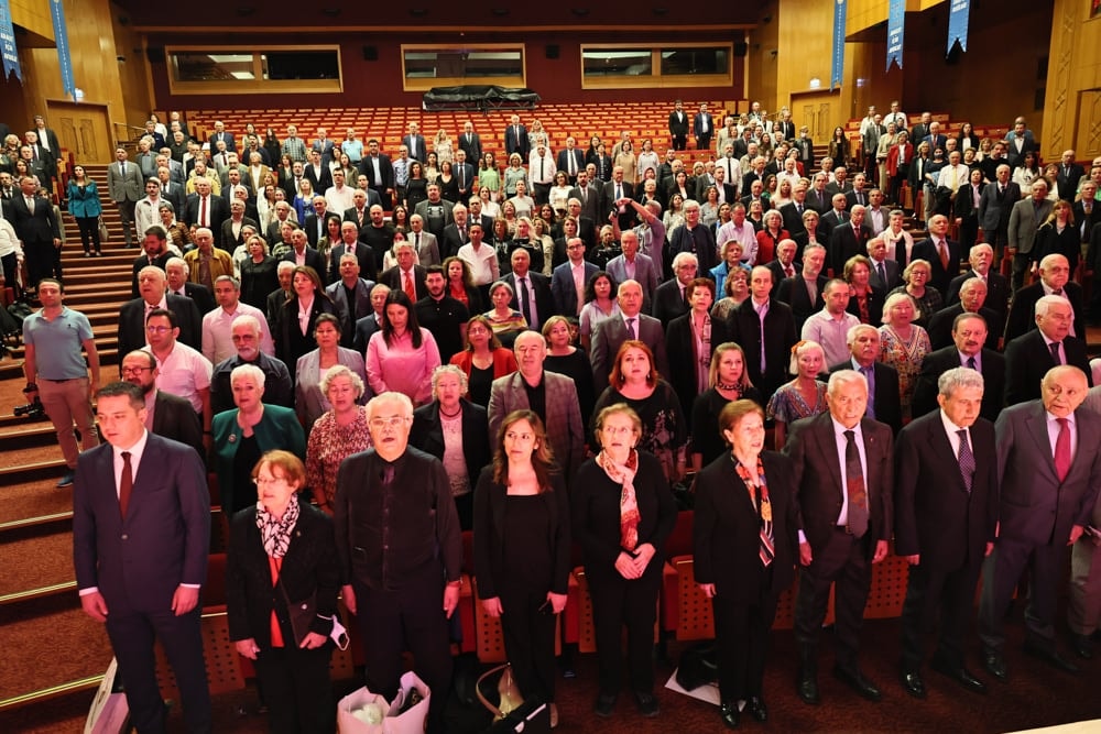 Meslekte 40, 50 ve 60 Yılını Dolduran Meslektaşlarımıza Plaket Verildi - 131