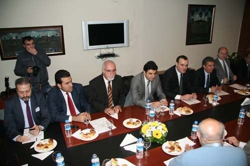 Milletvekillerinden Baroya Destek

 - 24