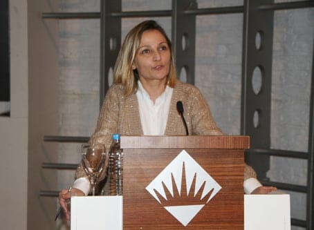 “Kadın Hakları Ve Aile İçi Şiddet” Konulu Eğitim Seminerleri

 - 16