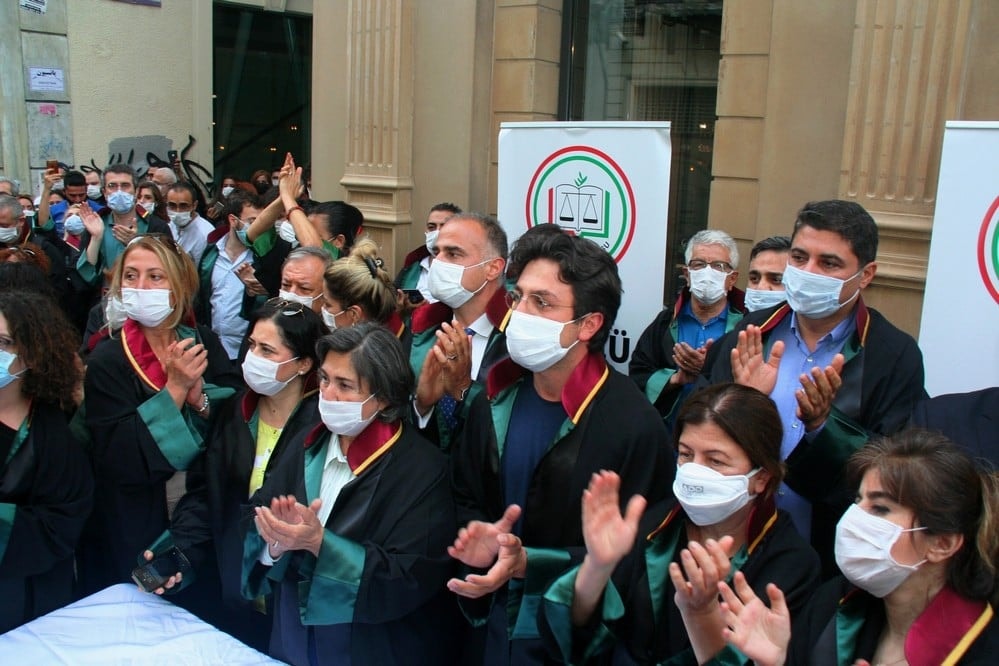 İstanbul Barosu Avukatları Destek Nöbetinde… - 14