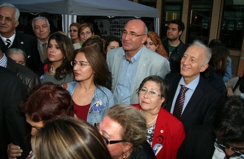 Ümit Kocasakal İstanbul Barosu Başkanlığına Yeniden Seçildi 

 - 358