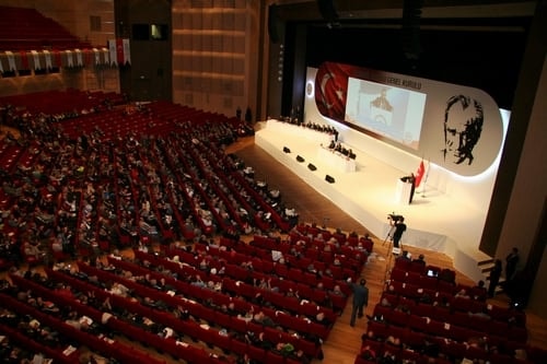 Ümit Kocasakal İstanbul Barosu Başkanlığına Yeniden Seçildi 

 - 87