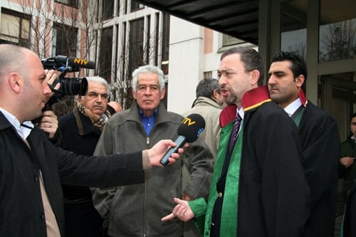 İstanbul Barosu, Öğrenci Olaylarında Orantısız Güç Kullanan Polis İçin Suç Duyurusunda Bulundu

 - 11