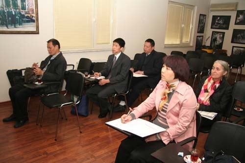 Çin Halk Cumhuriyeti  Hangzhou Kentinden Hukukçular Baromuzu Ziyaret Ettiler

 - 9