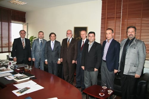 Beyoğlu Belediye Başkanının
Baroya İade-İ Ziyareti