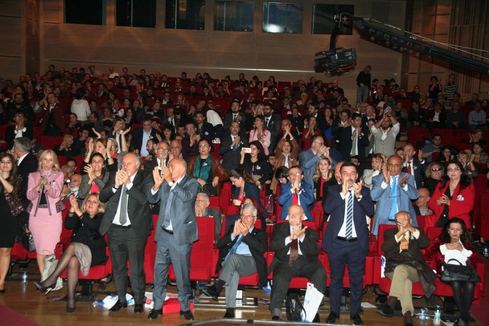 Başkan Durakoğlu Güven Tazeledi - 257