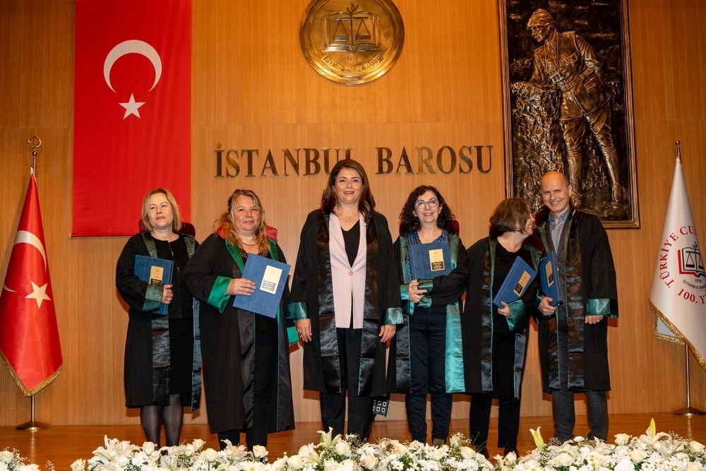 Meslekte 25, 30 ve 35 Yılını Dolduran Meslektaşlarımıza Plaket Verildi - 14