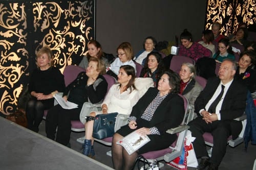 Kadına Şiddet Durmak Bilmiyor

 - 3