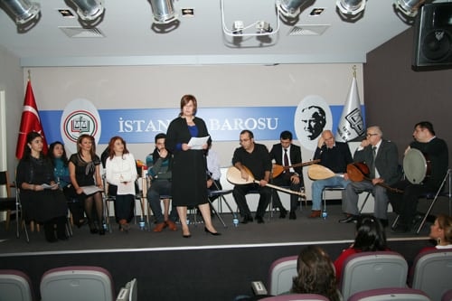 Türk Halk Müziği Koromuz Atatürk’Ün Sevdiği Eserleri Seslendirdi
 - 1