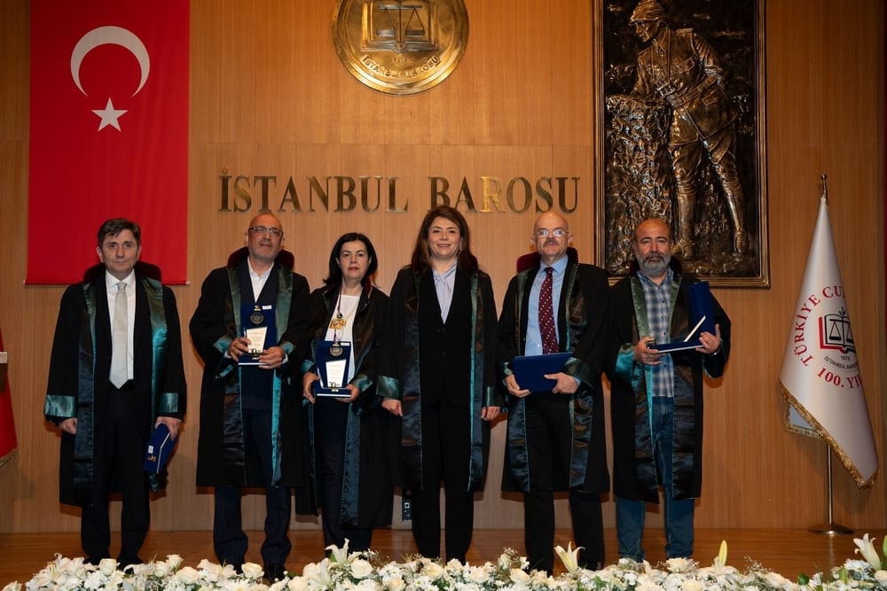 Meslekte 25, 30 ve 35 Yılını Dolduran Meslektaşlarımıza Plaket Verildi - 87