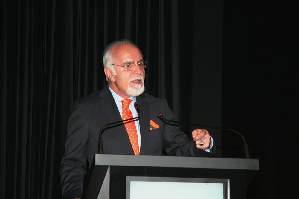 Hukuka Felsefi ve Sosyolojik Bakışlar VIII - 25