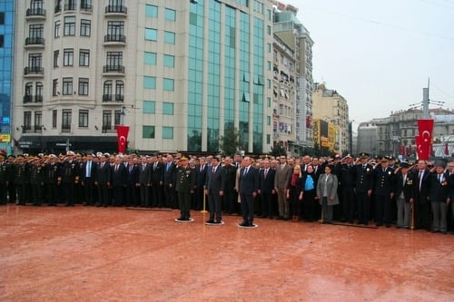 Aramızdan Ayrılışının 77. Yılında Atamızı Saygı Ve Minnetle Andık 
 - 40