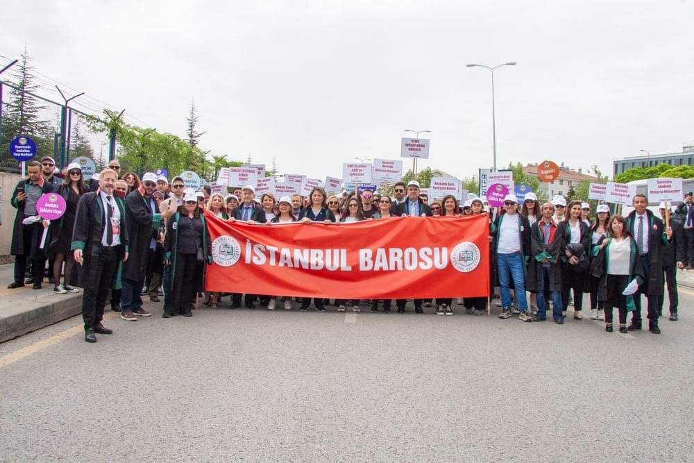 Binlerce Meslektaşımızla “Avukat İçin de Adalet” İçin Ankara’da Bir Araya Geldik - 37