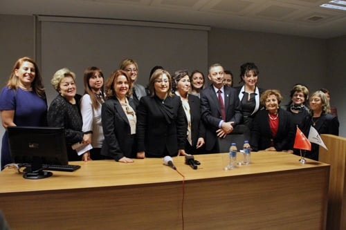 İstanbul Adliyesinde Kadın Hakları Merkezi
Ve Şiddeti Önleme Birimi Hizmete Girdi - 16