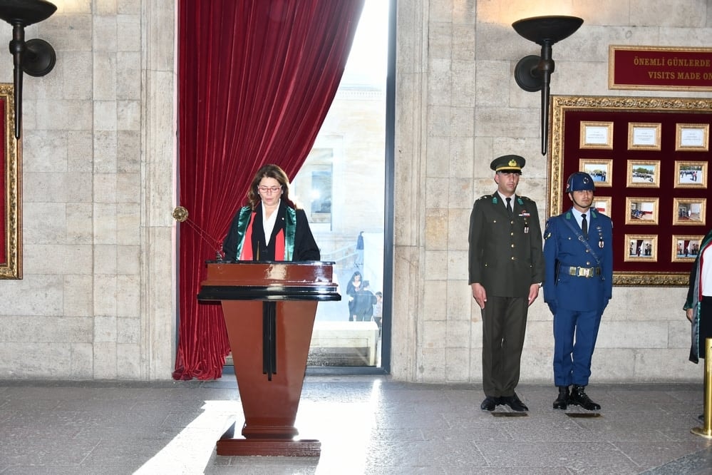 İstanbul Barosu Cumhuriyetimizin 100. Yılında Anıtkabir’de ATAMIZIN Huzurunda - 14