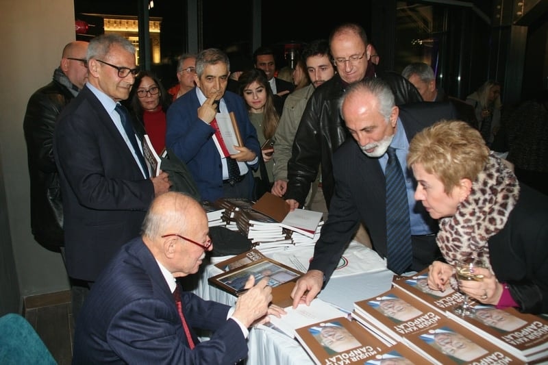 Av. Müşür Kaya Canpolat’a ‘Yaşam Boyu Onur Ödülü’ Verildi - 100