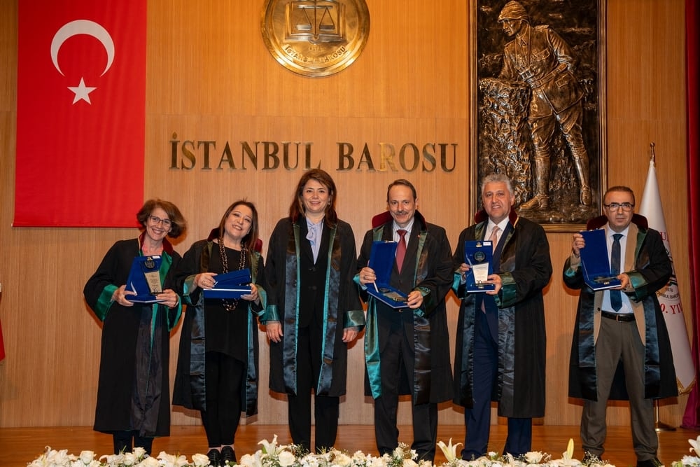 Meslekte 25, 30 ve 35 Yılını Dolduran Meslektaşlarımıza Plaket Verildi - 104