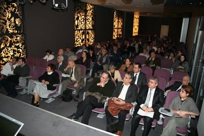 Endüstriyel Gıdalarla Sağlıklı Beslenme Şansı Yok
 - 4