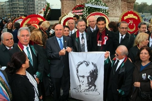 Aramızdan Ayrılışının 77. Yılında Atamızı Saygı Ve Minnetle Andık 
 - 72