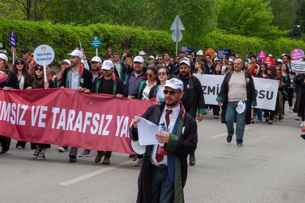 Binlerce Meslektaşımızla “Avukat İçin de Adalet” İçin Ankara’da Bir Araya Geldik - 48