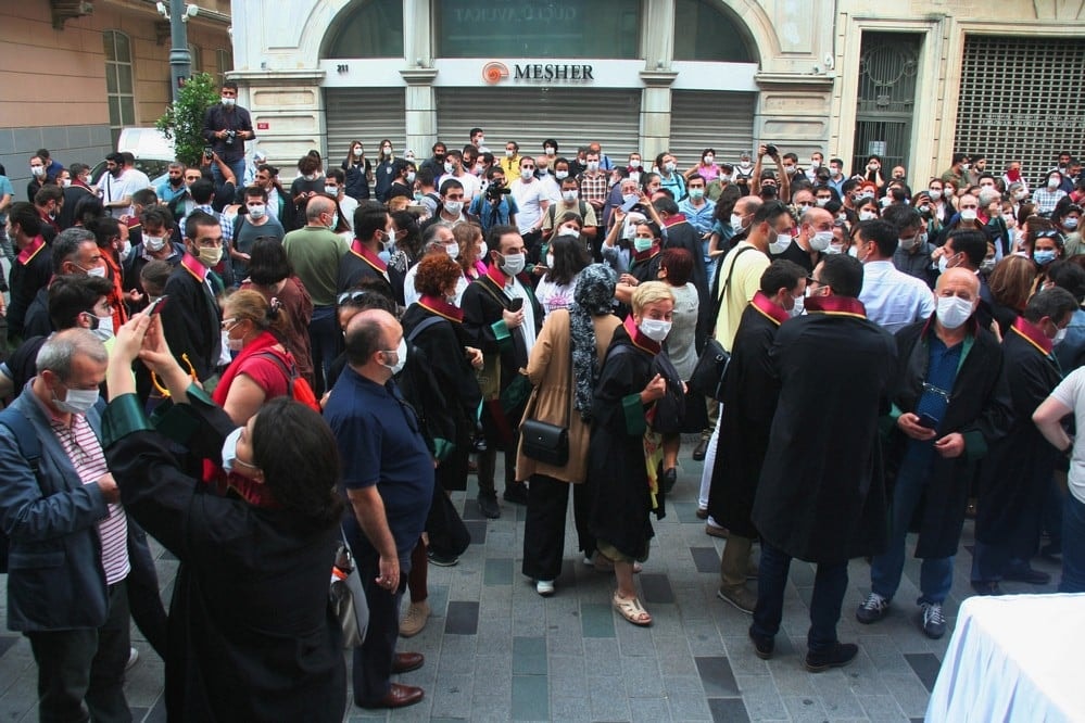 İstanbul Barosu Avukatları Destek Nöbetinde… - 6