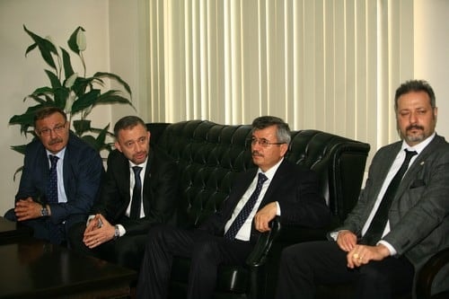 İstanbul Barosu Başkan Ve Yönetim Kurulu Üyeleri, Acıyı Paylaşmak, İncelemelerde Bulunmak İçin Soma’Daydı

 - 2