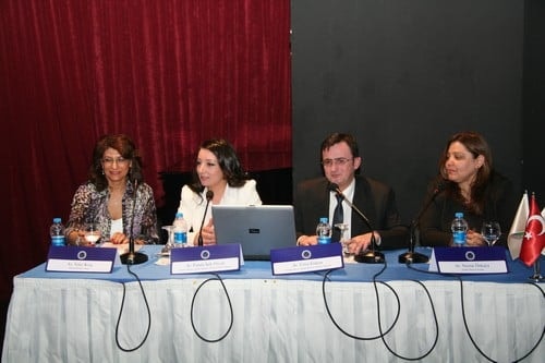 En Fazla Şiddete Sağlık Personeli Uğruyor

 - 40