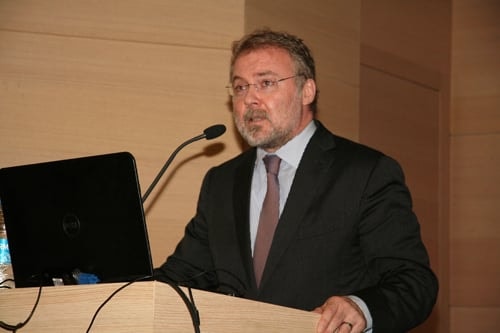 Hukuk Eğitimi Büyük Bir Kaosa Sürüklenmiştir - 64