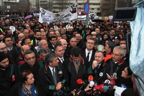 Polis Devleti Değil Hukuk Devleti

 - 101