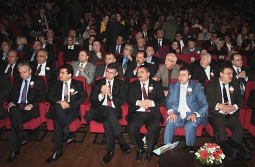 İstanbul Barosu Olağanüstü Genel Kurul Kararı: ‘Başkan Ve Yönetim Kurulu Görevinin Başındadır. İrademize Sahip Çıkıyoruz”

 - 54