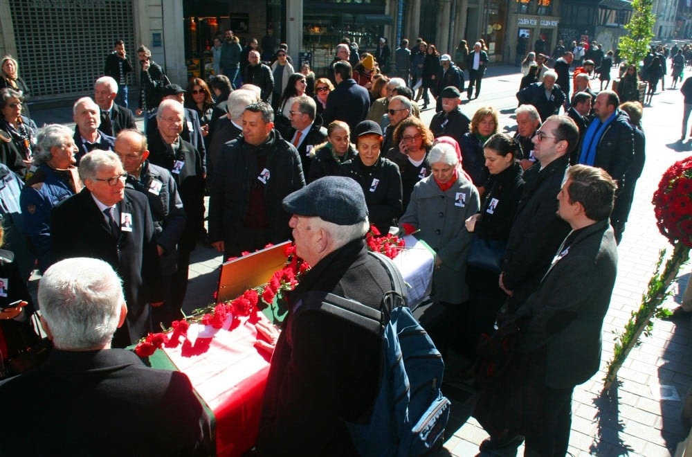 Avukat Zeki Yıldam Son Yolculuğuna Uğurlandı - 5