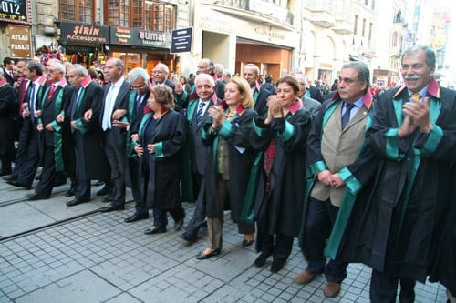 Barolar “Yargıya Ve Ülkeye Sahip Çıkma” Yürüyüşü Yaptılar - 45