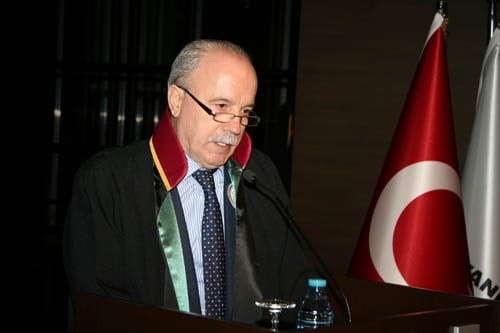 İstanbul Barosu Olağanüstü Genel Kurul Kararı: ‘Başkan Ve Yönetim Kurulu Görevinin Başındadır. İrademize Sahip Çıkıyoruz”

 - 41