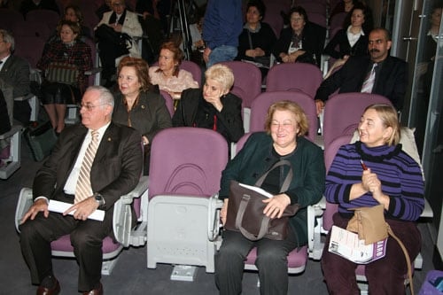 Kadın Haklarında Olumlu Ayrımcılık
Mutlaka Desteklenmelidir
 - 2