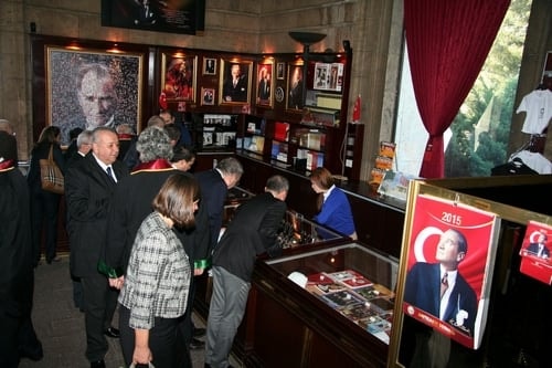 İstanbul Barosu Heyeti Anıtkabir’De Ata’Nın Huzurunda

 - 70