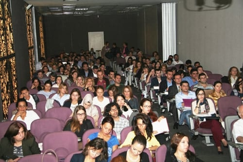 Kadın Hakları Ve Aile İçi Şiddet Konulu Sertifika Programı Devam Ediyor

 - 7