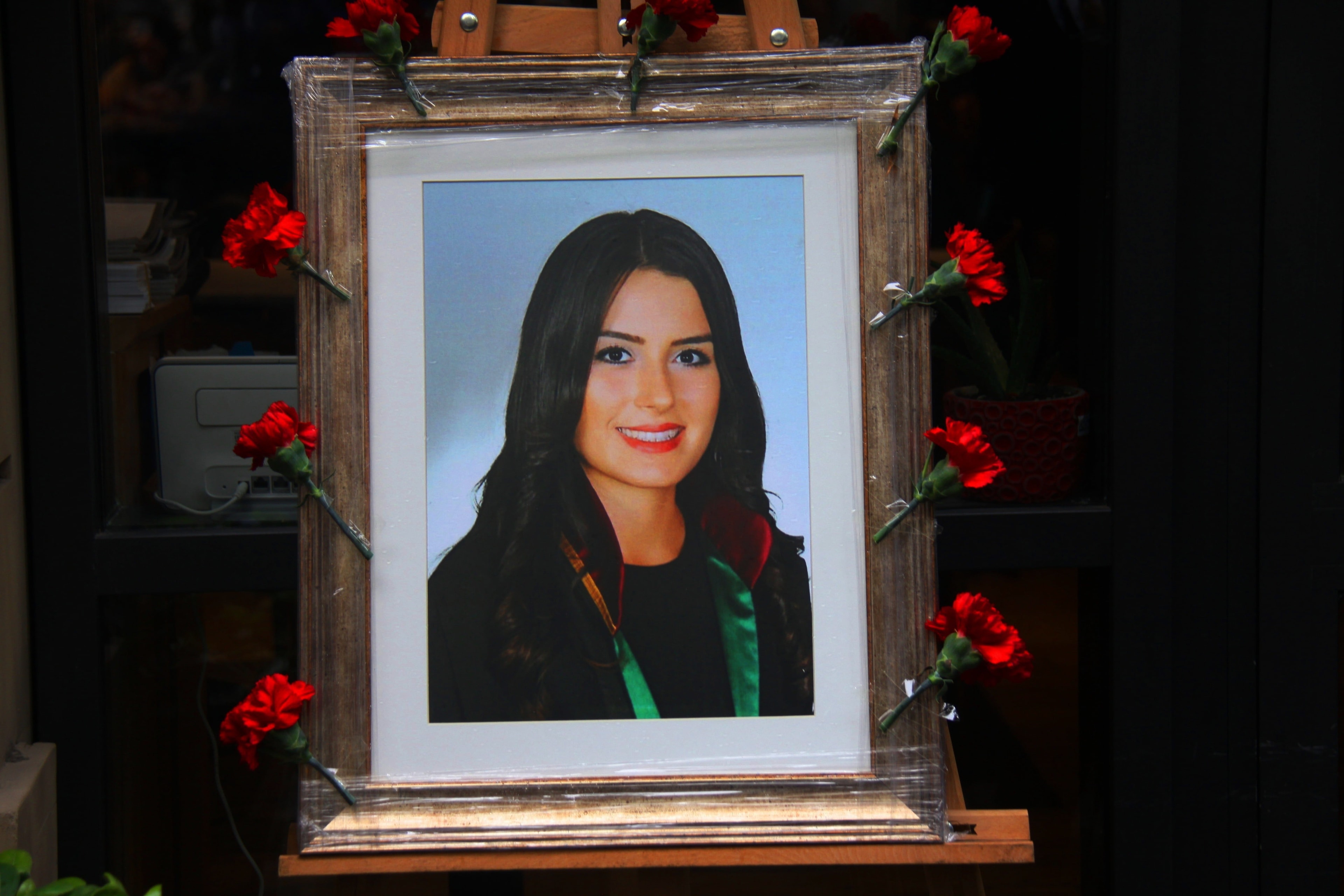 Katledilen Meslektaşımız Av. Dilara Yıldız Son Yolculuğuna Uğurlandı - 1