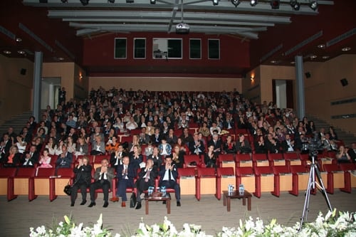 Mesleklerinde 25, 30, 35 Yılını Dolduran Toplam 693 Meslektaşımıza Plaket Verildi
 - 24