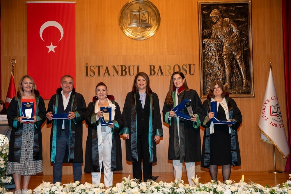 Meslekte 25, 30 ve 35 Yılını Dolduran Meslektaşlarımıza Plaket Verildi - 101