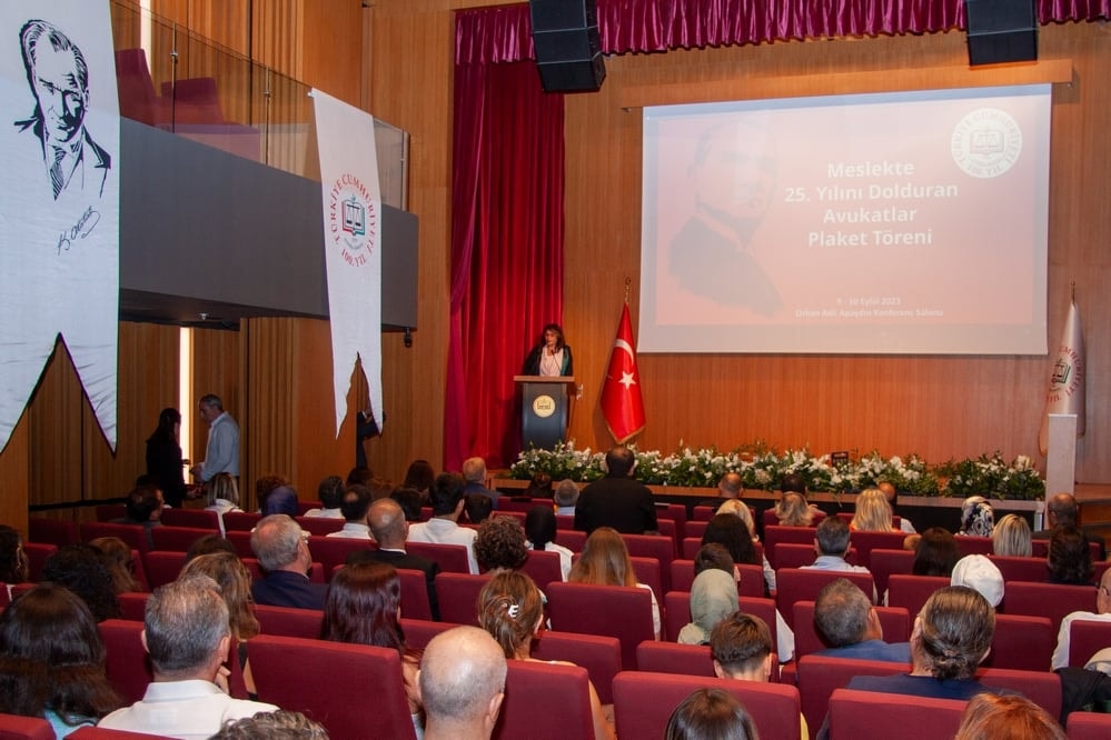 Meslekte 25, 30 ve 35 Yılını Dolduran Meslektaşlarımıza Plaket Verildi - 53