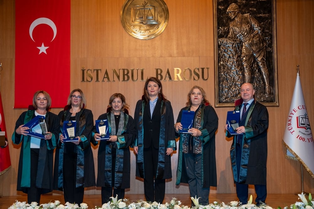 Meslekte 25, 30 ve 35 Yılını Dolduran Meslektaşlarımıza Plaket Verildi - 72